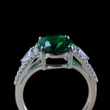 Bague verte avec zirconium