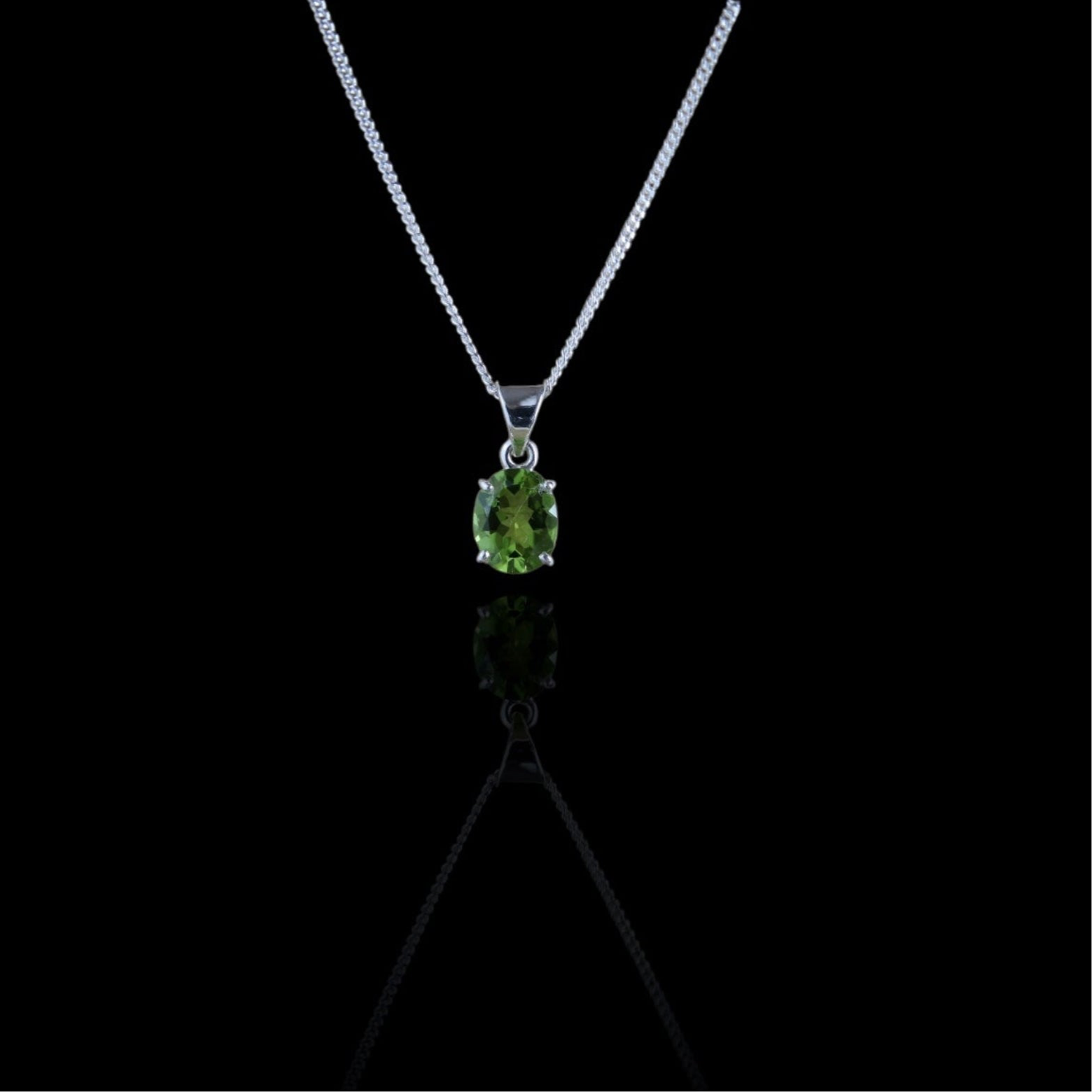 Collier "Sang de Peridot" pendentif argent 925 et pierre de Peridot