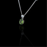 Collier "Sang de Peridot" pendentif argent 925 et pierre de Peridot