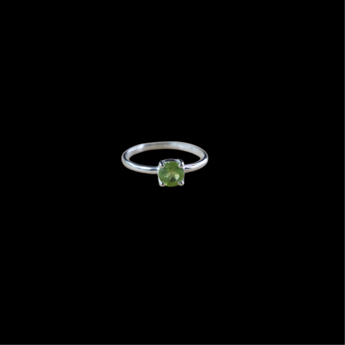 Bague en péridot 